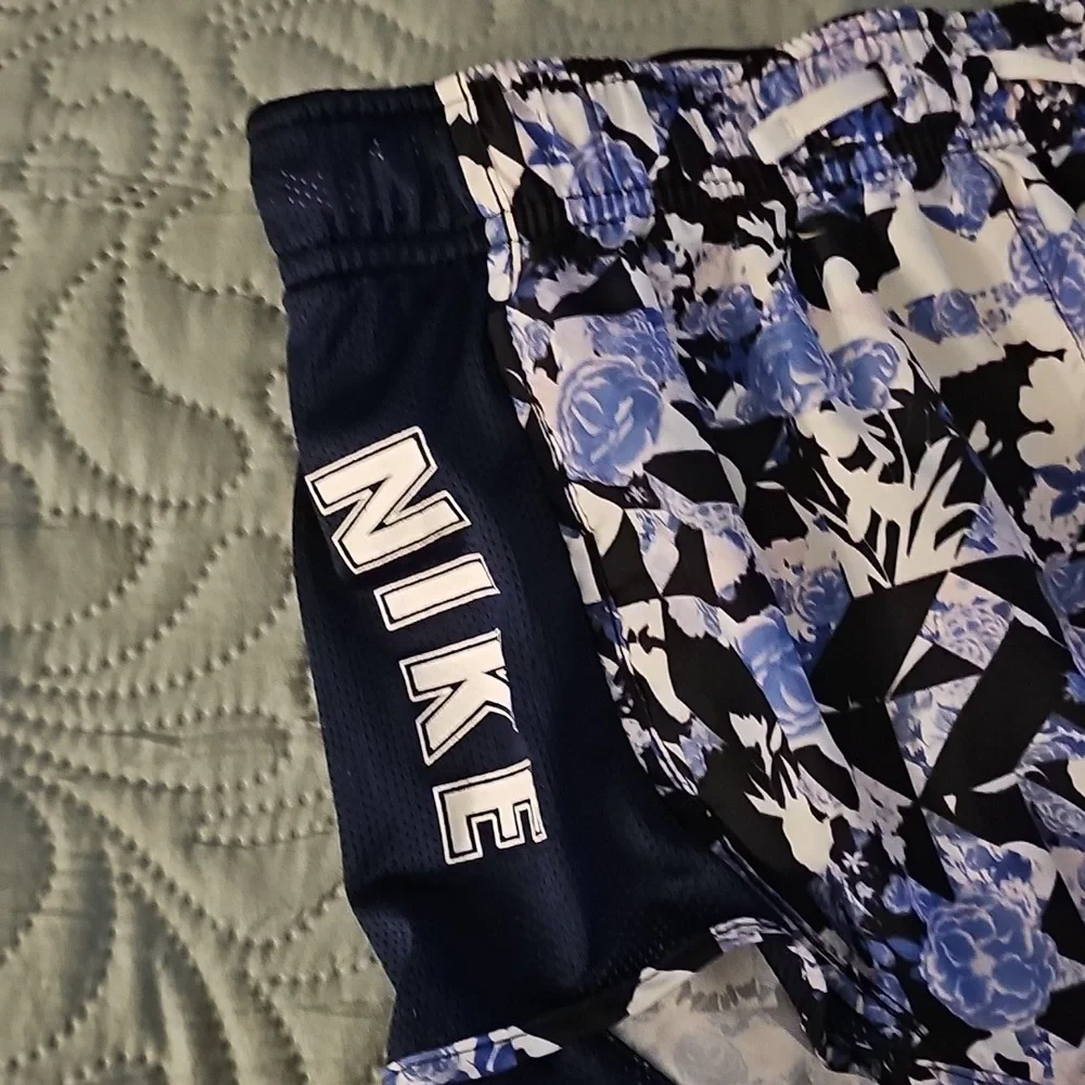 Nike Dri-FIT Tempo Girl's Printed Running Shorts